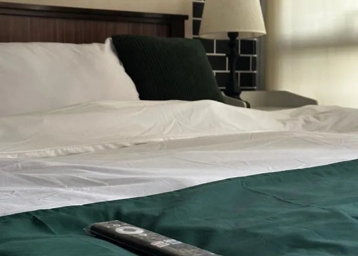 Aparthotel Reset At The Gramercy Manila